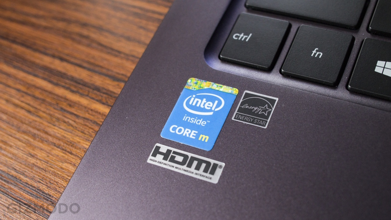 Illustration for article titled Asus Zenbook UX305 Review: A Great Laptop for Just $700